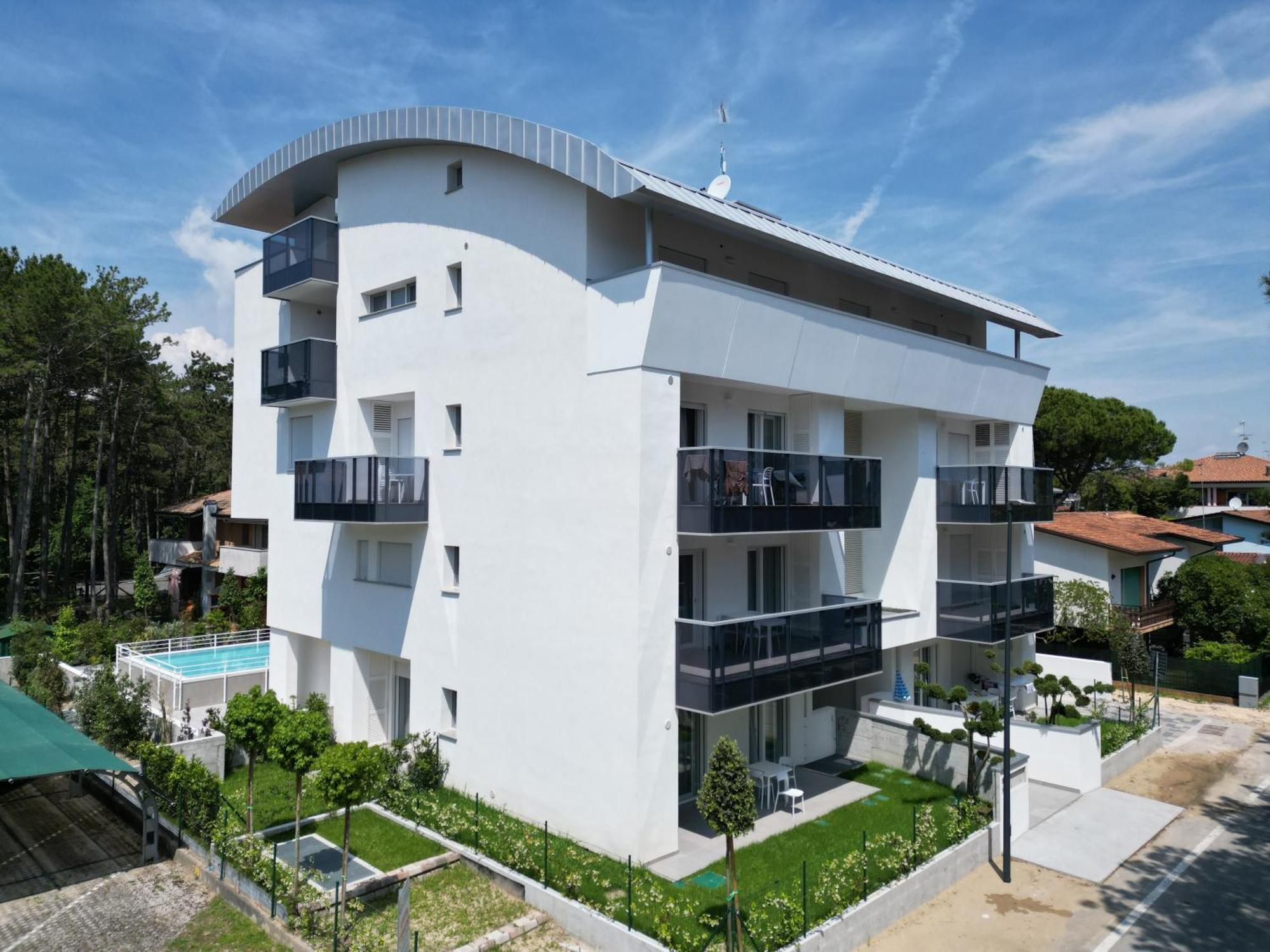 Nuovo Condominio Con Piscina E Garage Bibione Bagian luar foto