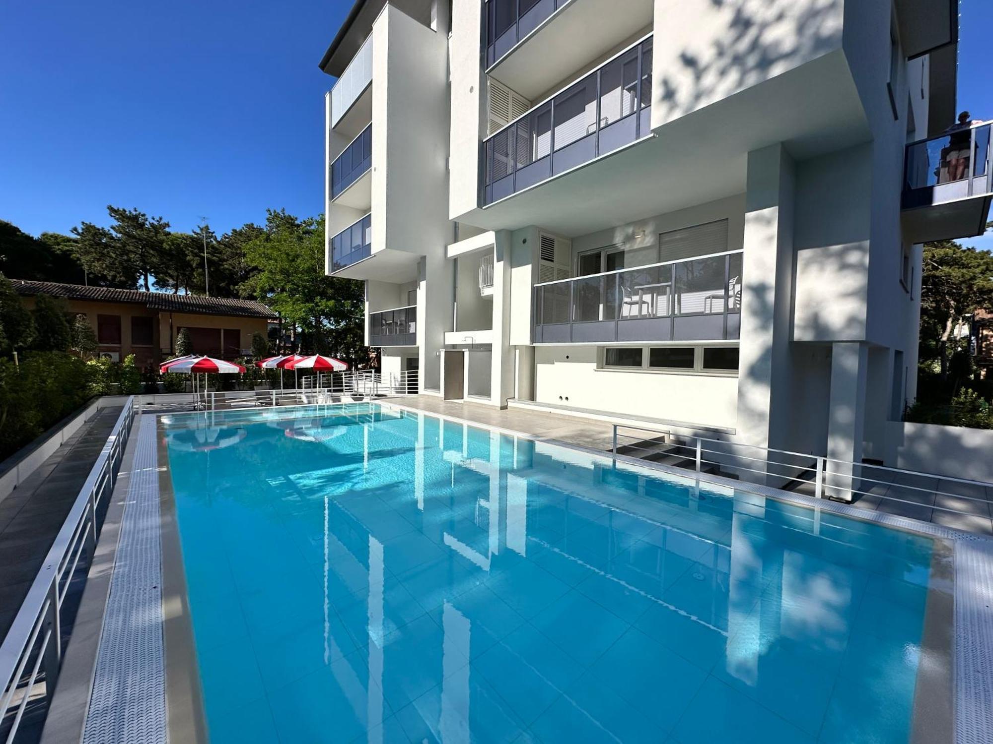 Nuovo Condominio Con Piscina E Garage Bibione Bagian luar foto