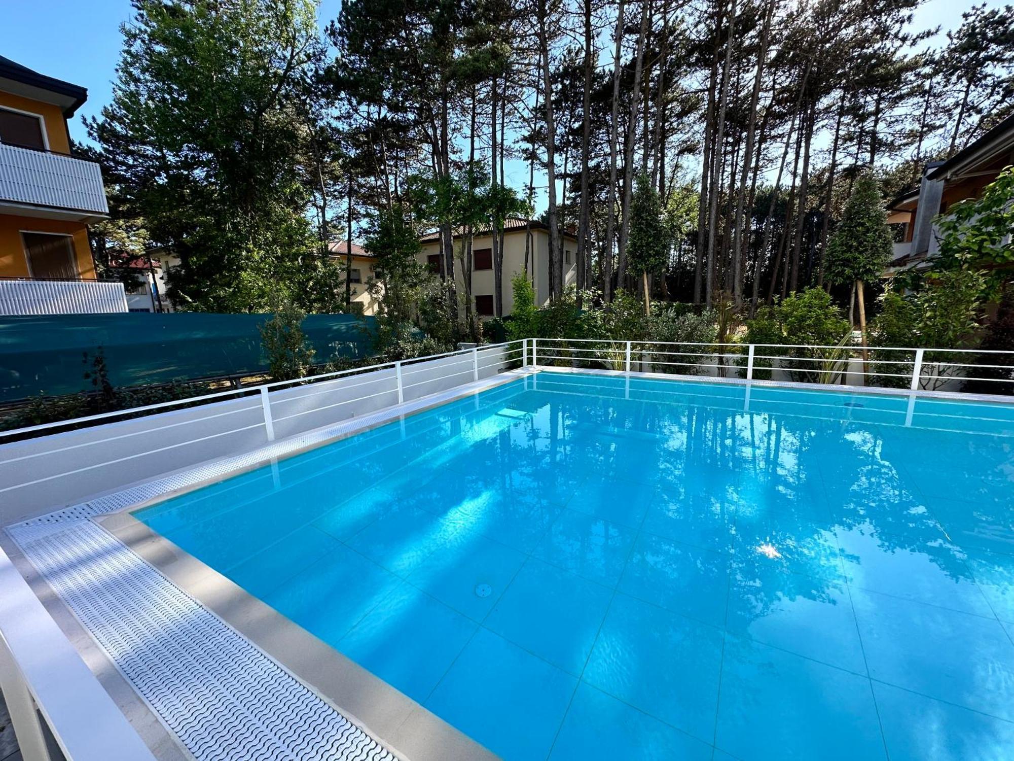 Nuovo Condominio Con Piscina E Garage Bibione Bagian luar foto