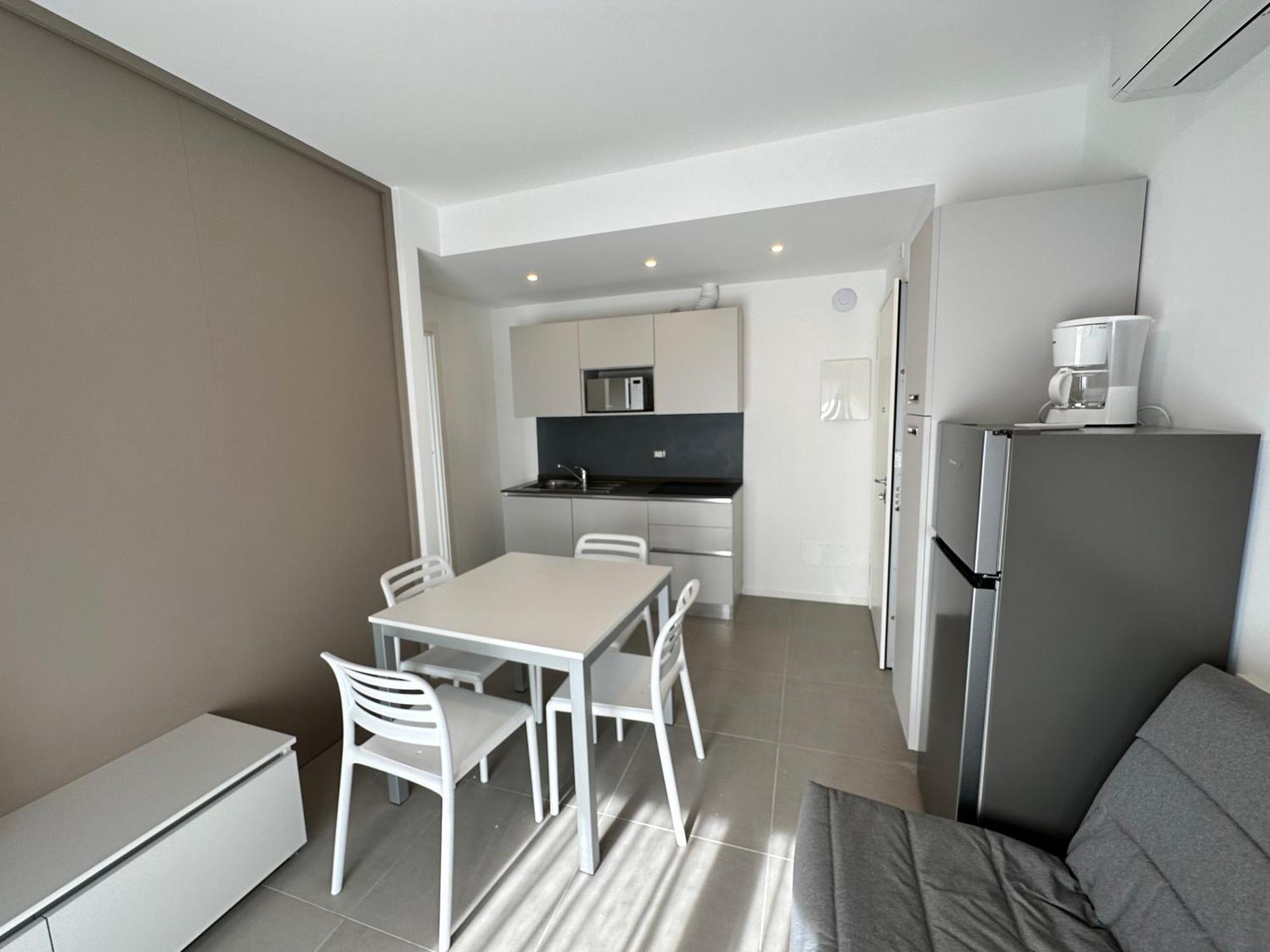 Nuovo Condominio Con Piscina E Garage Bibione Bagian luar foto